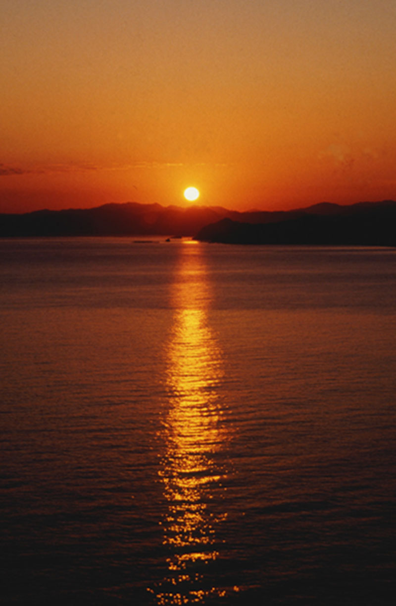 賀露の海に沈む夕日